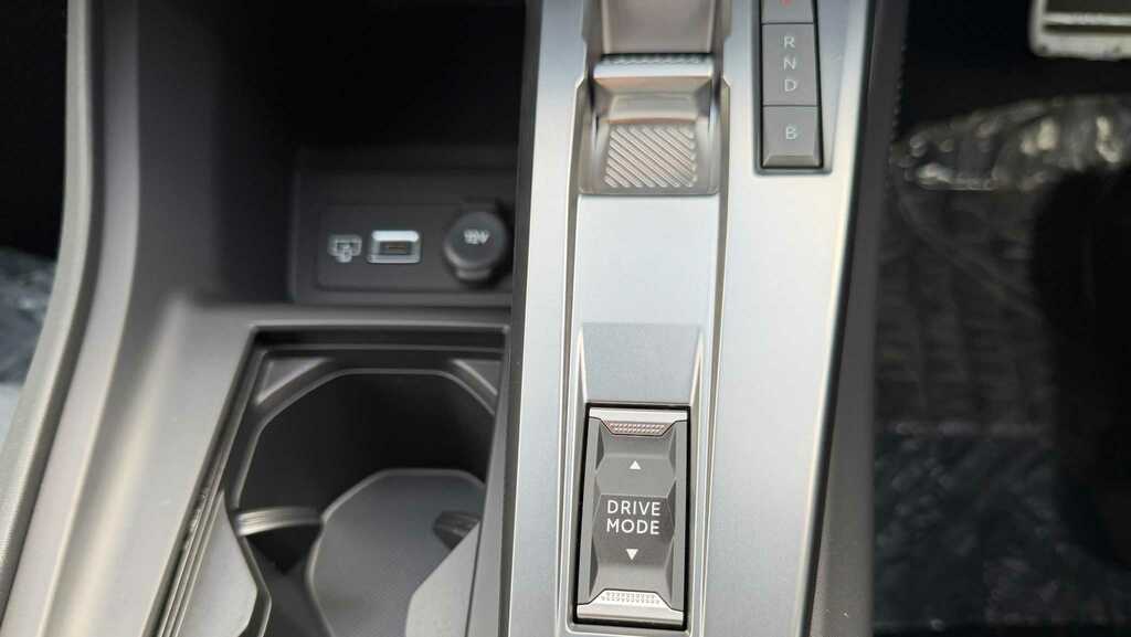 Peugeot 408 1.6 Plug-in Hybrid 225 Gt E-eat8 2024 Grey #6