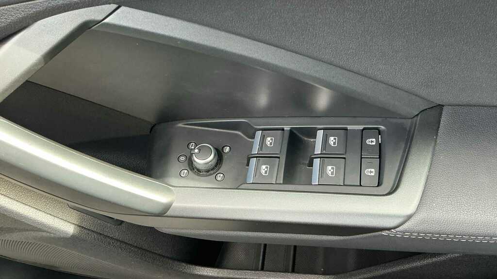 Audi Q3 35 Tfsi S Line Black #18