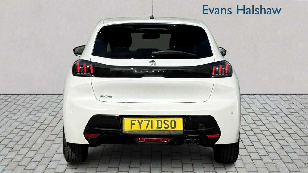 Peugeot 208 1.2 Puretech 130 Allure Premium Eat8 2021 White #3