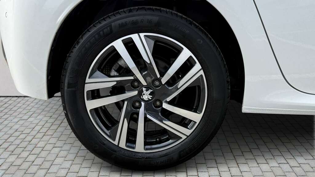 Peugeot 208 1.2 Puretech 130 Allure Premium Eat8 2021 White #6