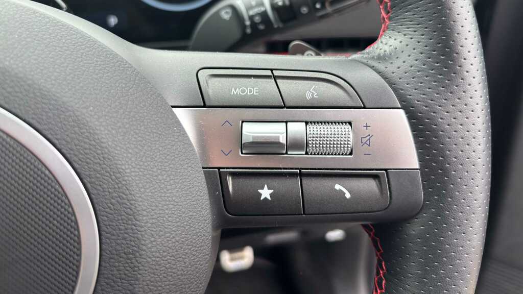Hyundai Kona 160Kw N Line 65Kwh 2025 Black #5