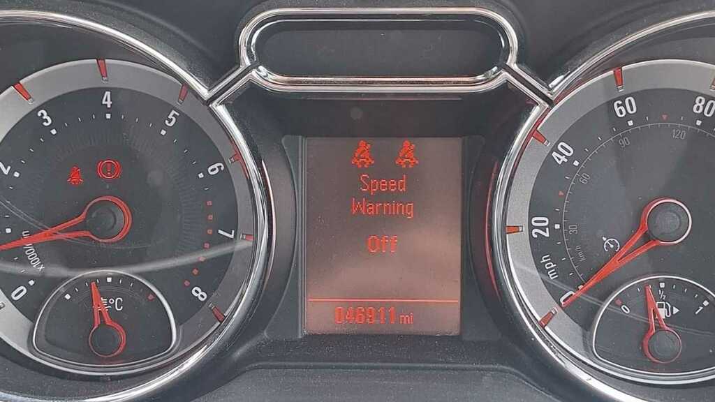 Vauxhall Adam 1.2I Jam White #7