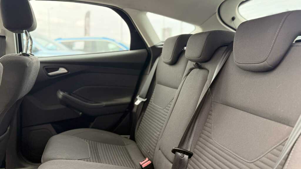 Ford Focus 1.5 Ecoboost Zetec S Black #7