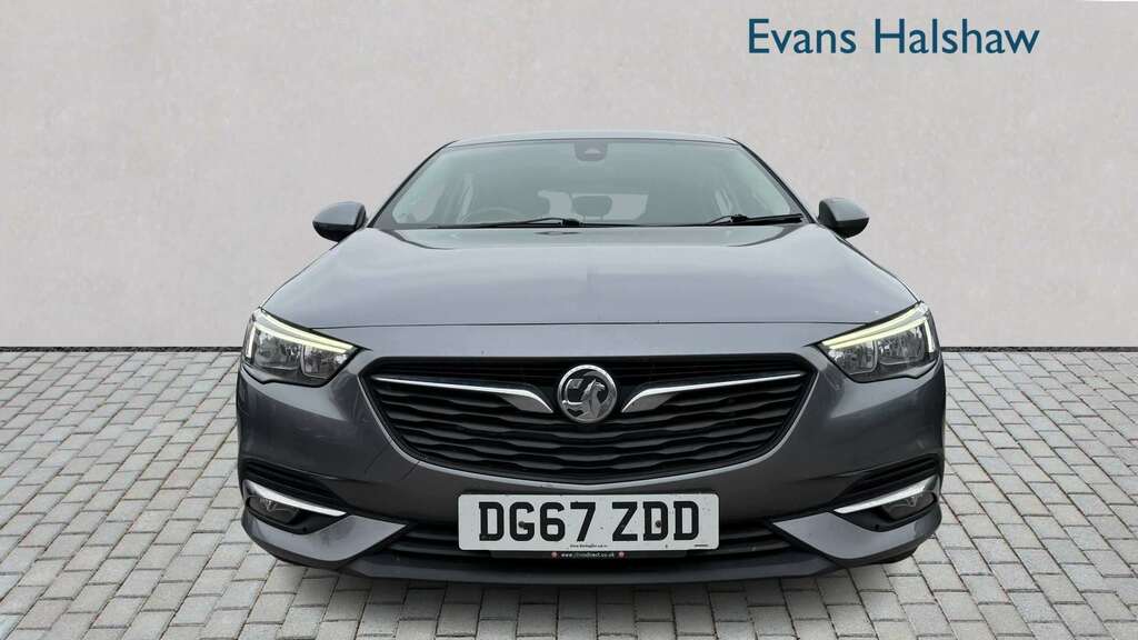 Vauxhall Insignia 1.5T 165 Design 2017 DG67ZDD Grey #2