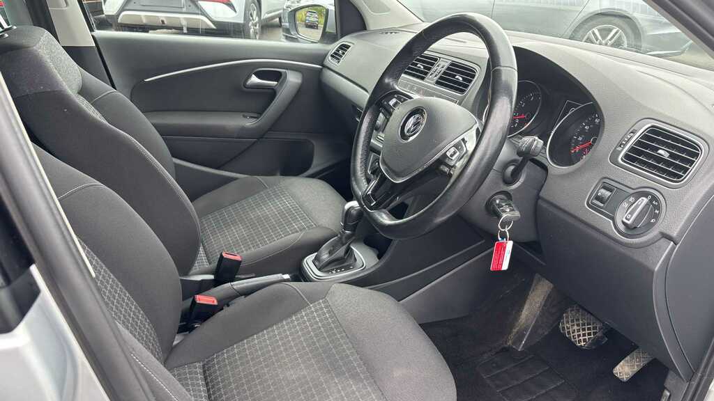 Volkswagen Polo 1.2 Tsi Match Dsg 2016 Silver #2