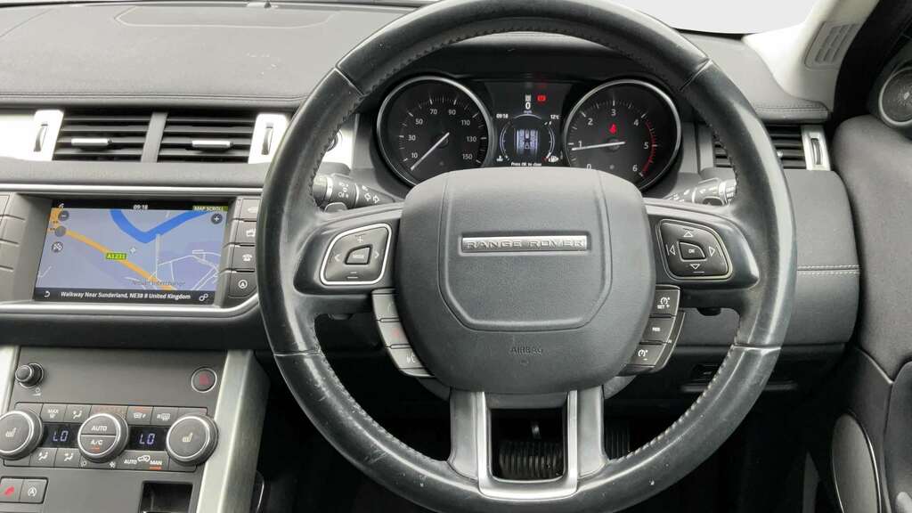 Land Rover Range Rover Evoque 2.0 Td4 Se Tech 177 Bhp White #9