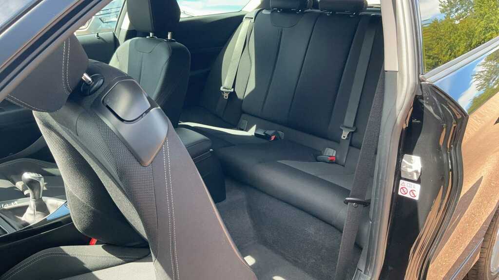 BMW 1 Series 118D Se Navservotronic Blue #9
