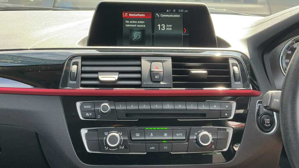 BMW 1 Series 118D Se Navservotronic Blue #12