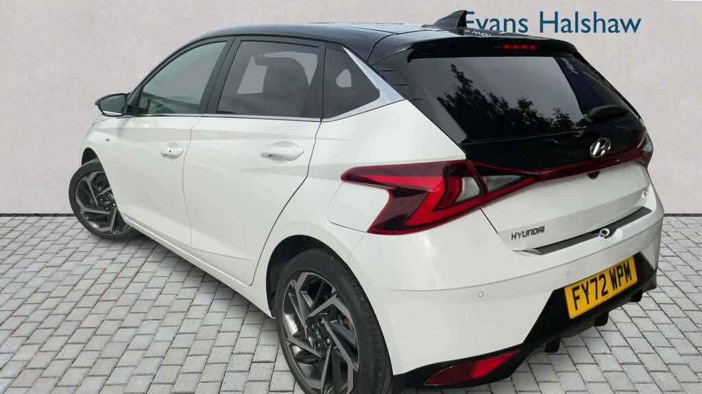 Hyundai I20 1.0T Gdi 48V Mhd Ultimate 2022 White #2