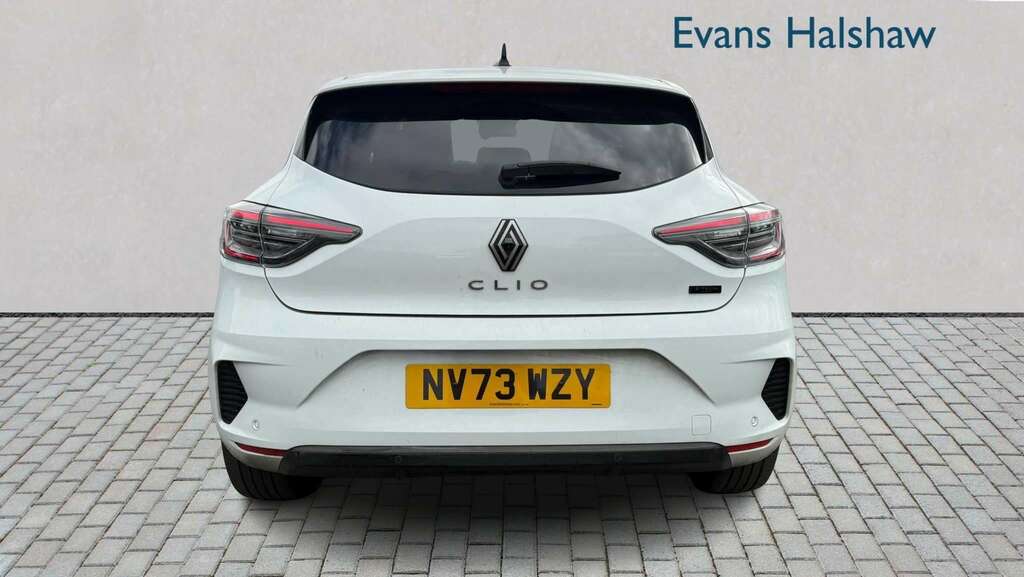 Renault Clio 1.6 E-tech Full Hybrid 145 Techno 2023 White #5