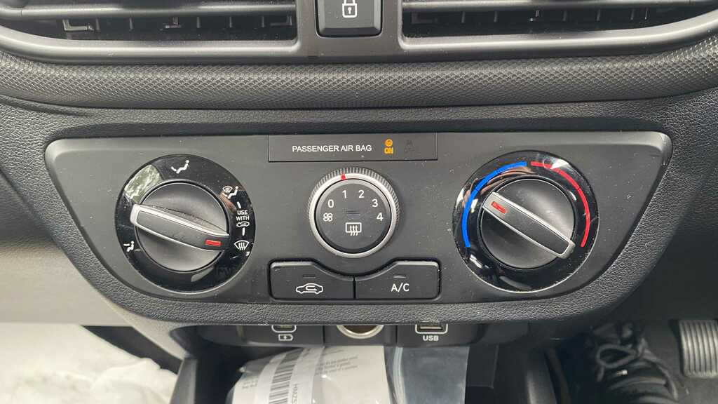 Hyundai I10 Advance Red #18