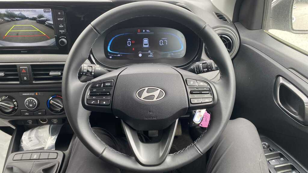 Hyundai I10 Advance Red #11