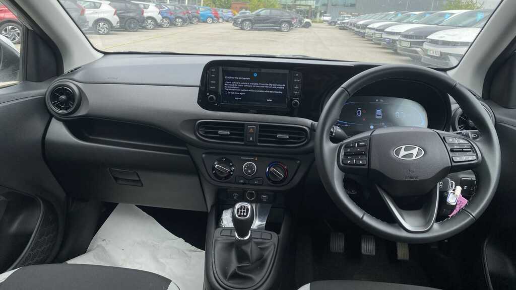 Hyundai I10 Advance Red #16