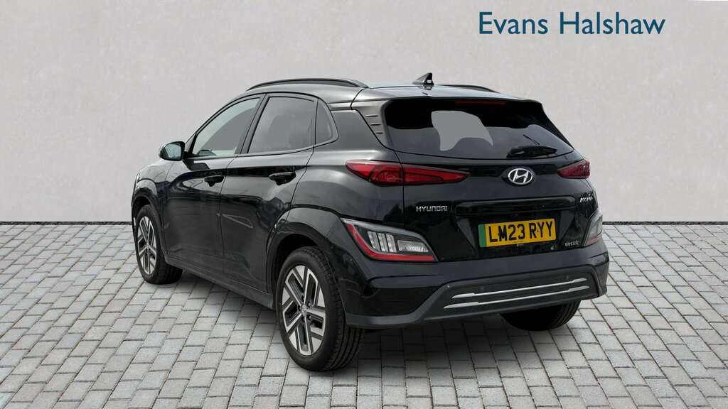 Hyundai Kona 150Kw Ultimate 64Kwh 2023 Black #2