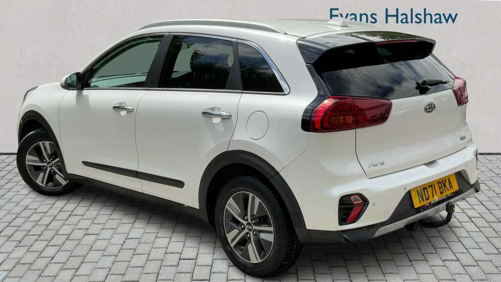 Kia Niro 1.6 Gdi Hybrid 2 Dct 2021 White #2