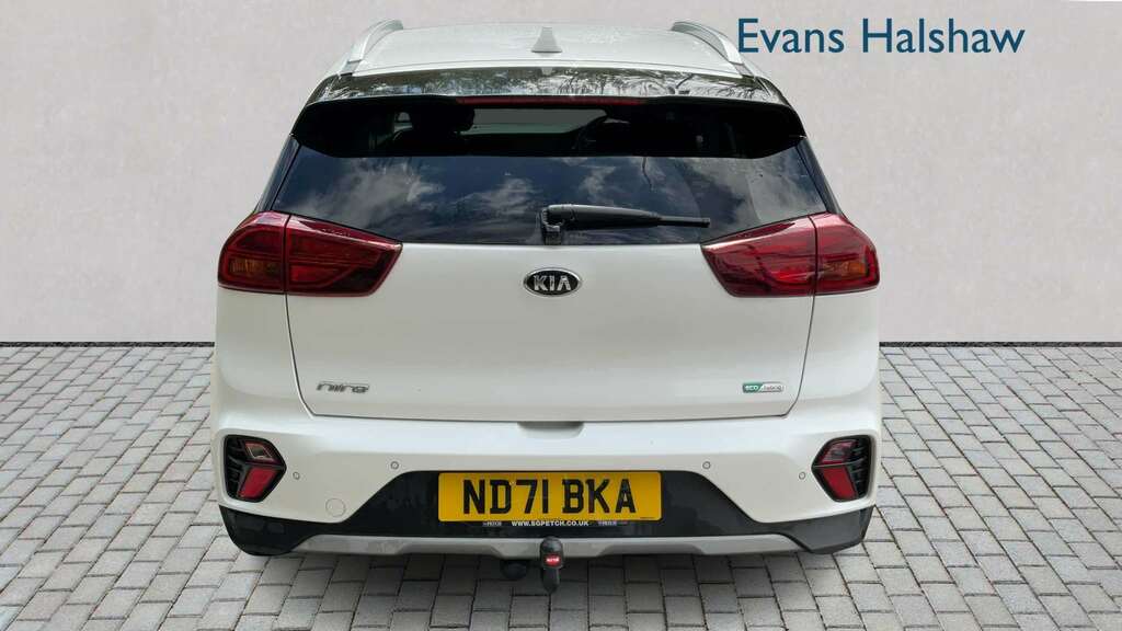 Kia Niro 1.6 Gdi Hybrid 2 Dct 2021 White #5