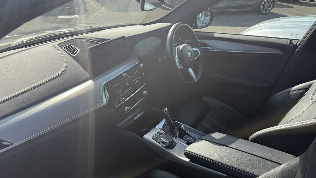 BMW 5 Series M Sport Black #9