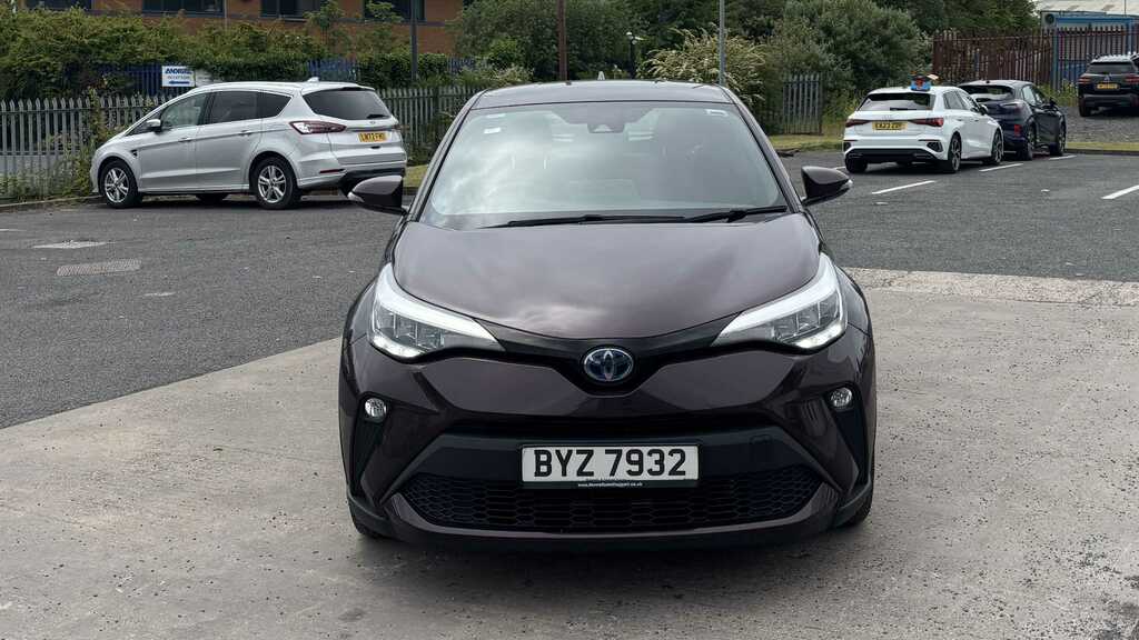 Toyota C-Hr Excel White #4