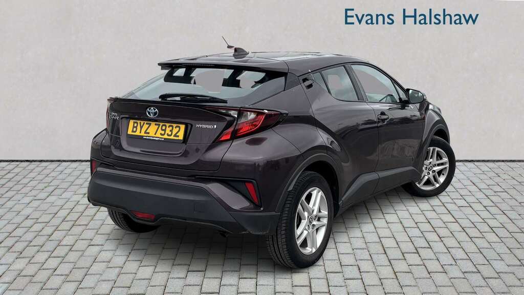 Toyota C-Hr Excel White #2
