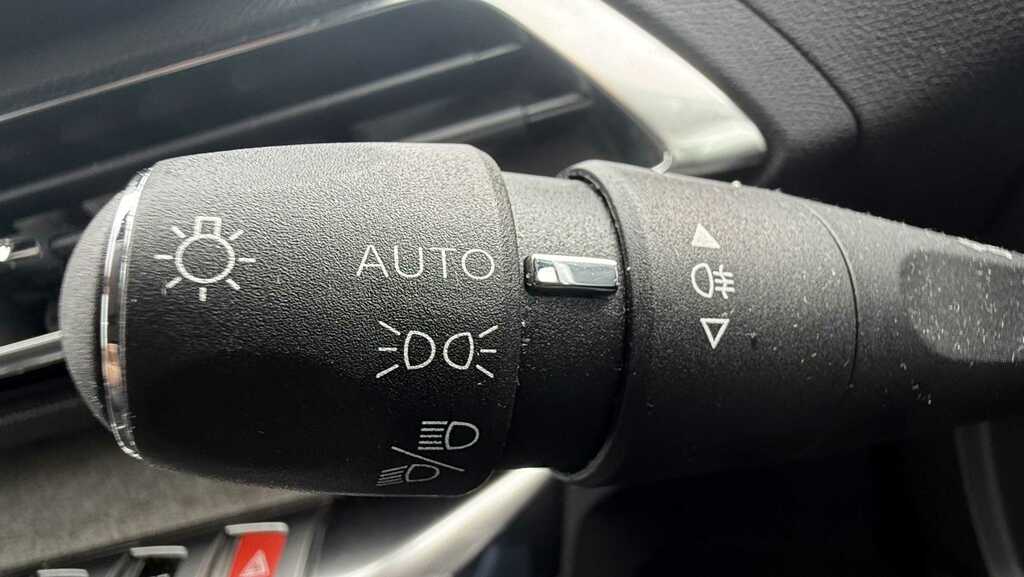 Peugeot 5008 1.2 Puretech Active Premium Grey #17