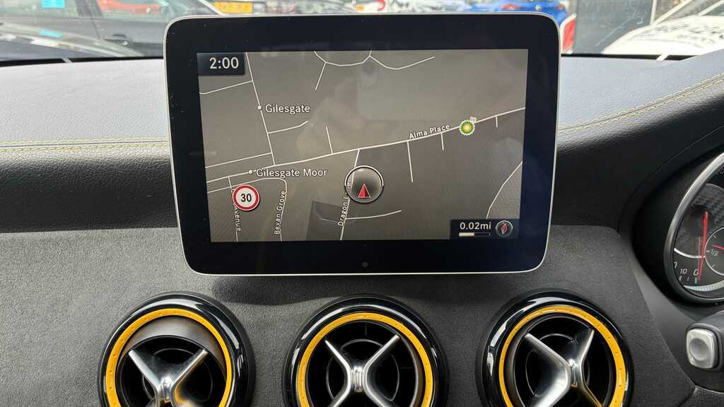 Mercedes-Benz CLA Class 2.1 Cla 200 White #32