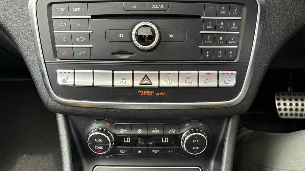 Mercedes-Benz CLA Class 2.1 Cla 200 White #34
