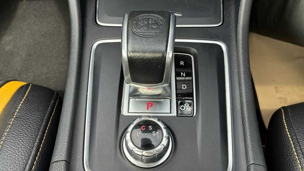 Mercedes-Benz CLA Class 2.1 Cla 200 White #35