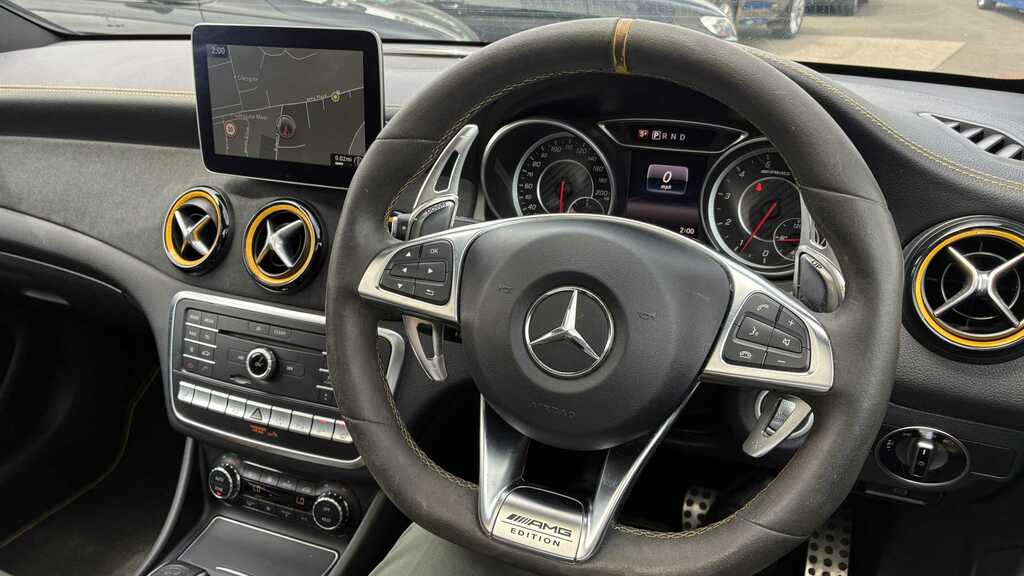 Mercedes-Benz CLA Class 2.1 Cla 200 White #31