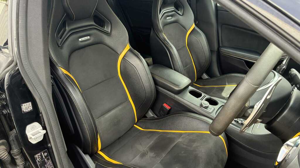 Mercedes-Benz CLA Class 2.1 Cla 200 White #23
