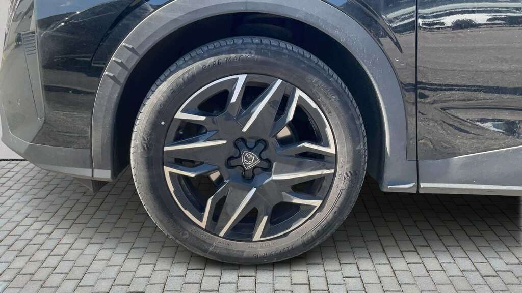 Peugeot 3008 1.2 Hybrid 136 Gt E-dsc6 2025 Black #4