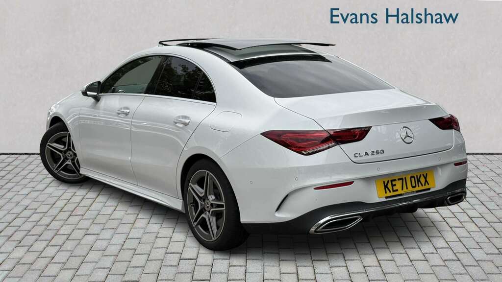 Mercedes-Benz CLA Class 250 Amg Line Premium Plus Tip 2022 White #2