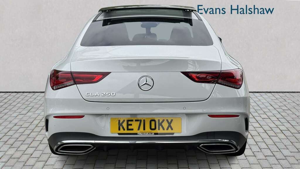 Mercedes-Benz CLA Class 250 Amg Line Premium Plus Tip 2022 White #5