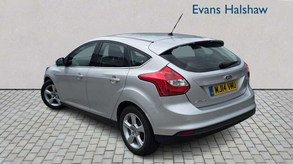 Ford Focus 1.6 Tdci 115 Zetec Navigator 2014 MJ14VMU Silver #2