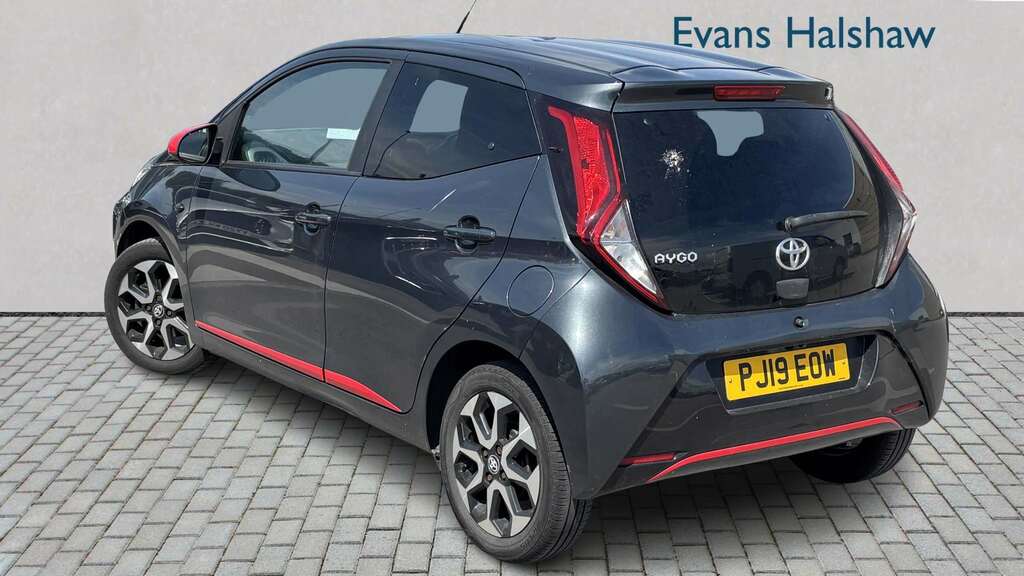 Toyota Aygo 1.0 Vvt-i X-trend 2019 Grey #2