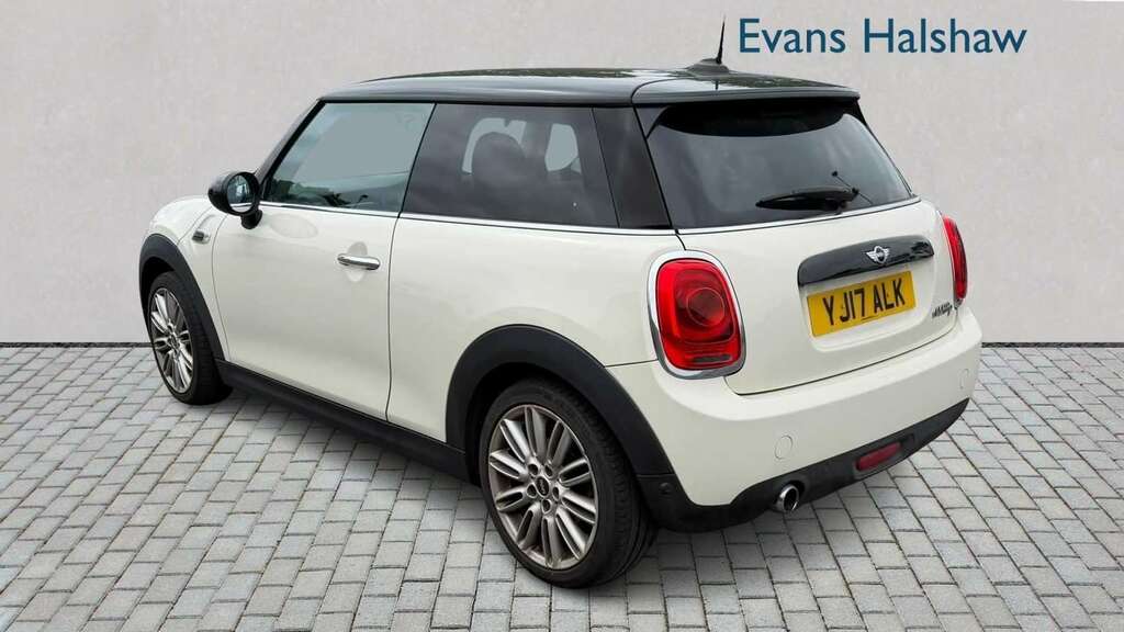 Mini Hatch 1.5 Cooper D 2017 White #2