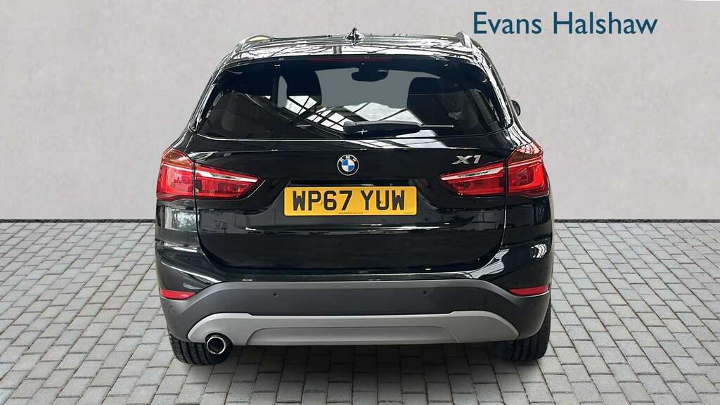 BMW X1 Xdrive 18D Se 2017 Black #5