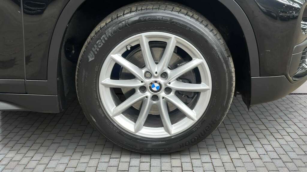 BMW X1 Xdrive 18D Se 2017 Black #6