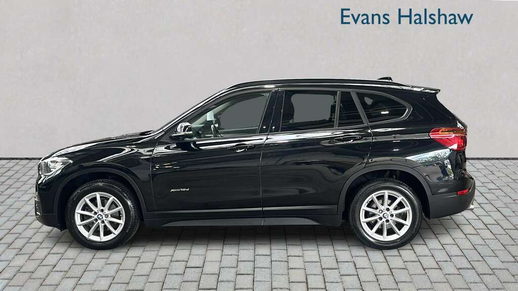 BMW X1 Xdrive 18D Se 2017 Black #3