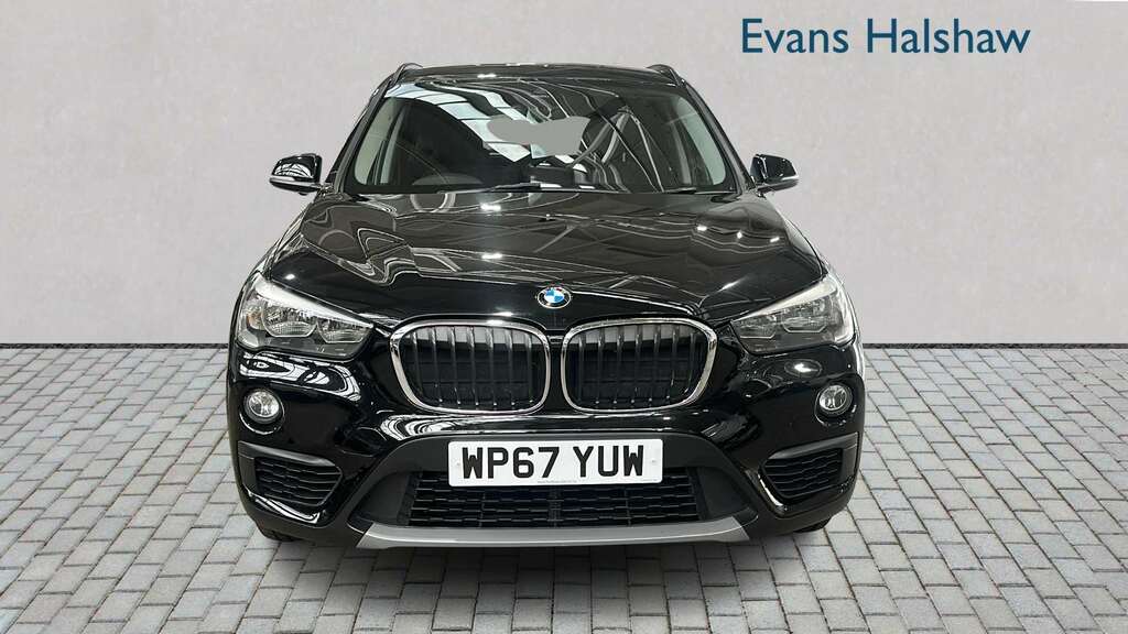 BMW X1 Xdrive 18D Se 2017 Black #4