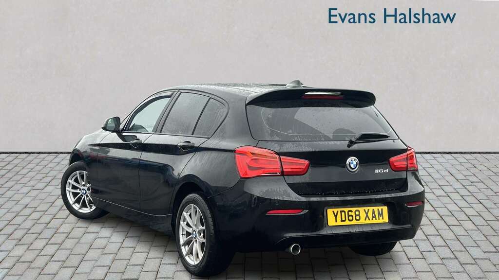 BMW 1 Series M Sport Black #2