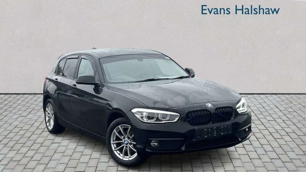 BMW 1 Series M Sport Black #1