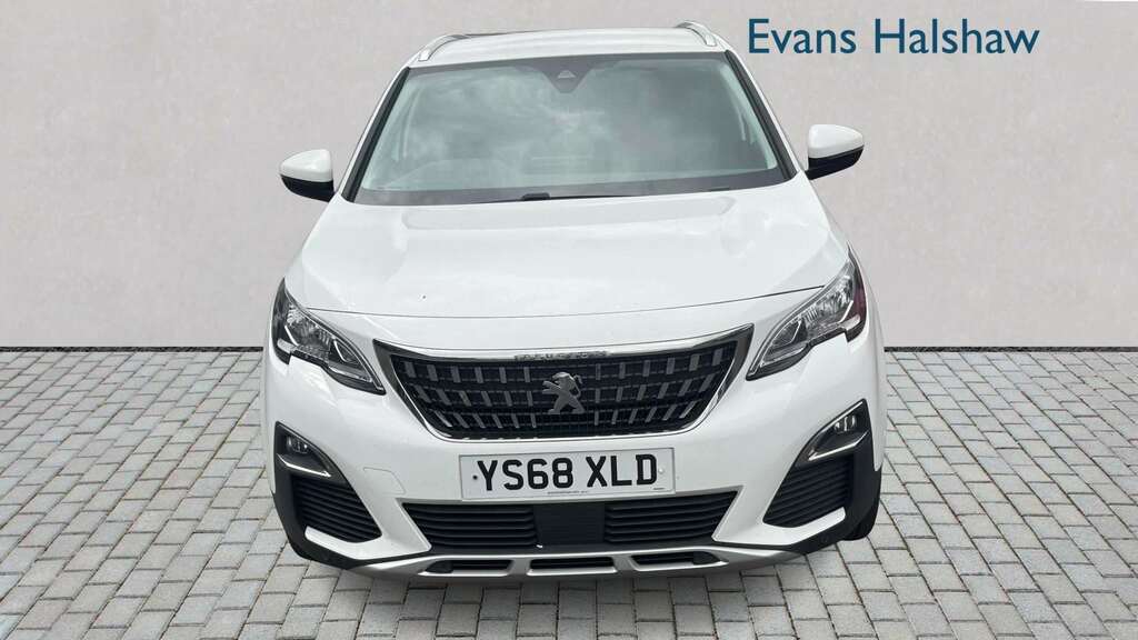 Peugeot 3008 1.2 Puretech Active Black #4