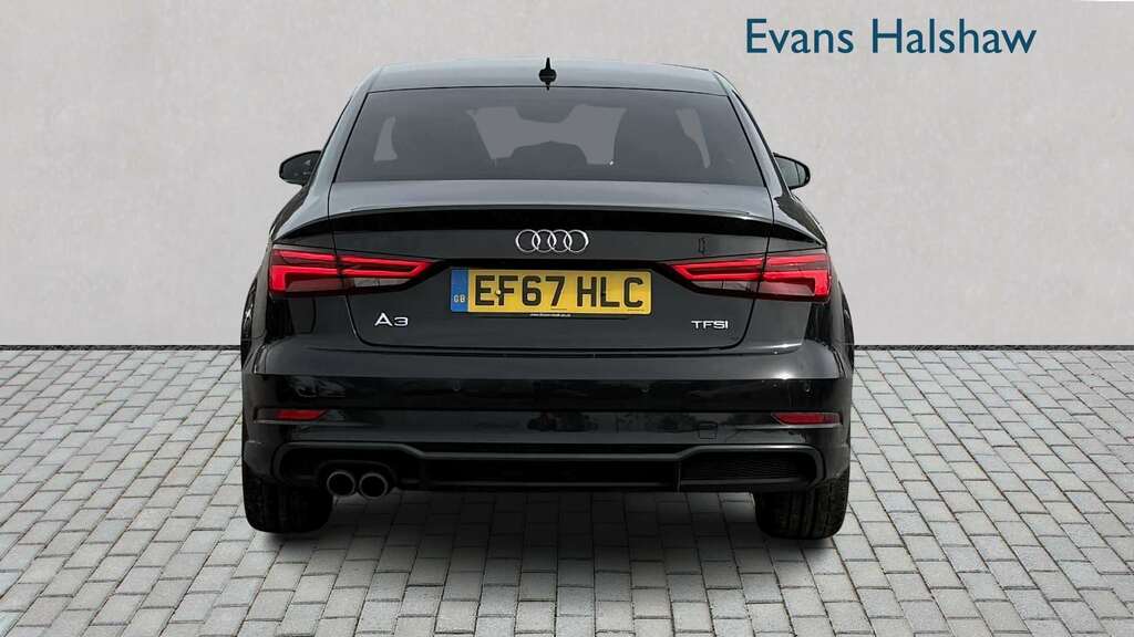 Audi A3 1.5 Tfsi Black Edition Tech Pack 2017 Black #4