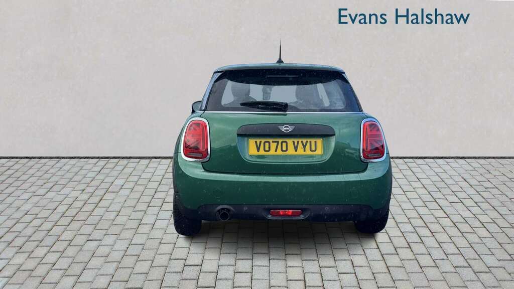 Mini Hatch 1.5 One Classic II 2020 Green #4