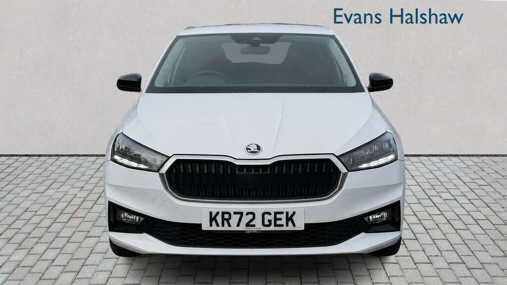 Skoda Fabia 1.0 Tsi Colour Edition 2023 White #3