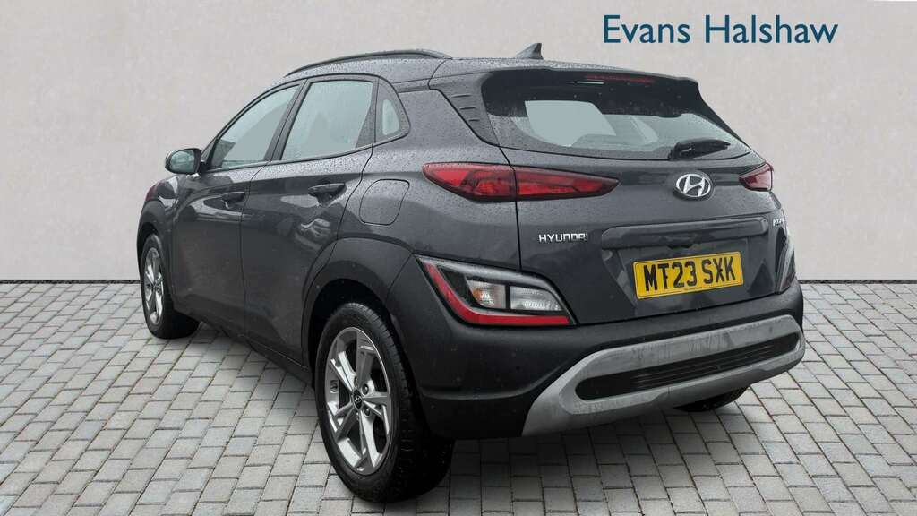 Hyundai Kona 1.0 Tgdi 48V Mhev Se Connect 2023 Grey #4