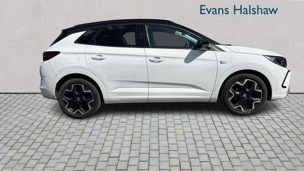 Vauxhall Grandland 1.2 Turbo Ultimate 2023 White #3