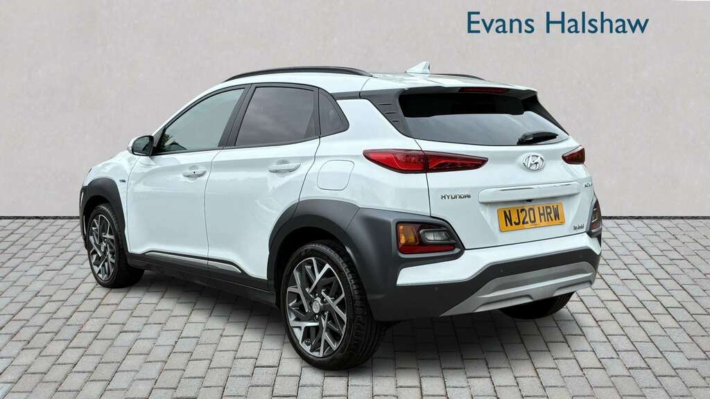 Hyundai Kona 1.6 Gdi Hybrid Premium Se Dct 2020 White #5