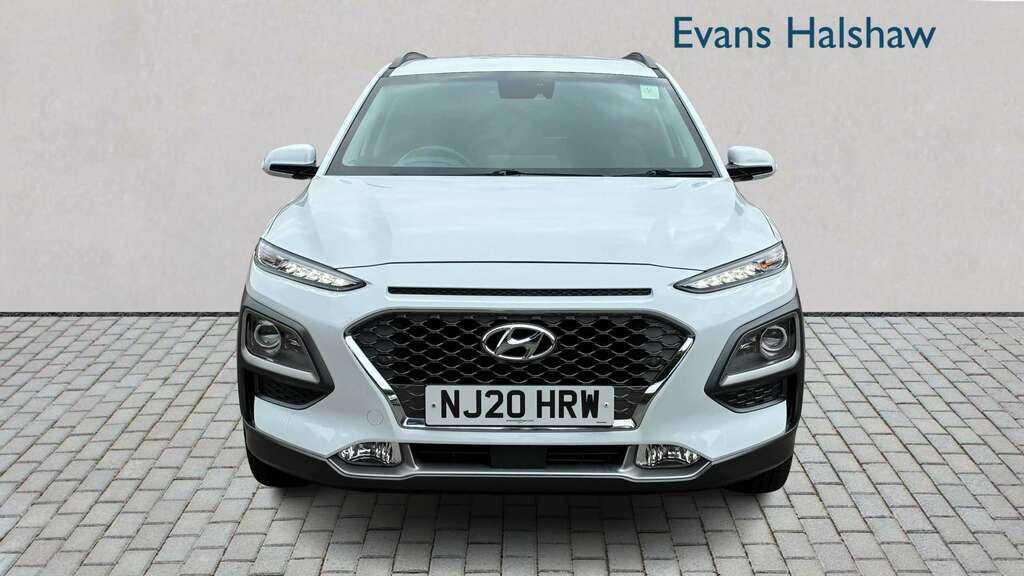 Hyundai Kona 1.6 Gdi Hybrid Premium Se Dct 2020 White #2