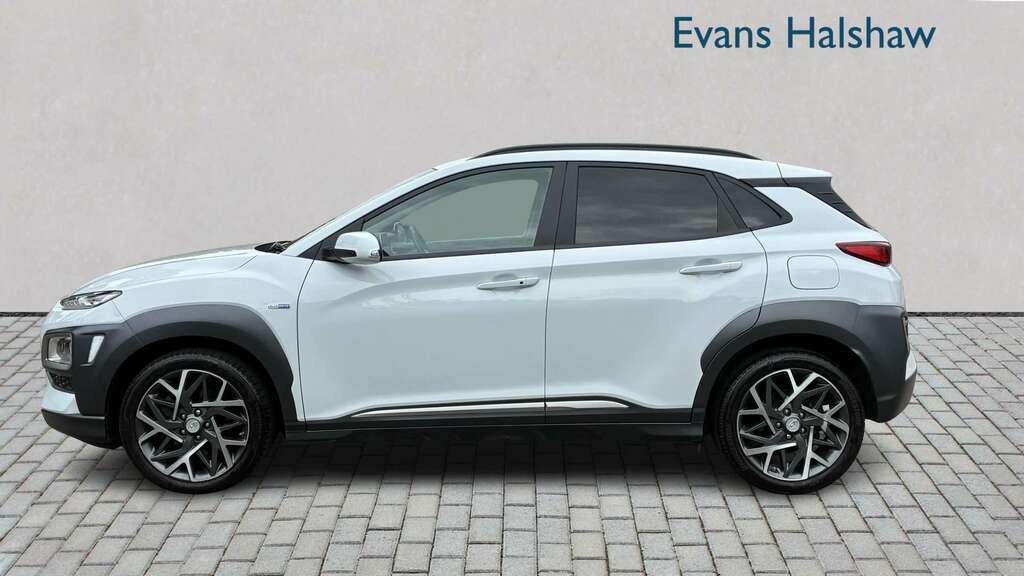Hyundai Kona 1.6 Gdi Hybrid Premium Se Dct 2020 White #4
